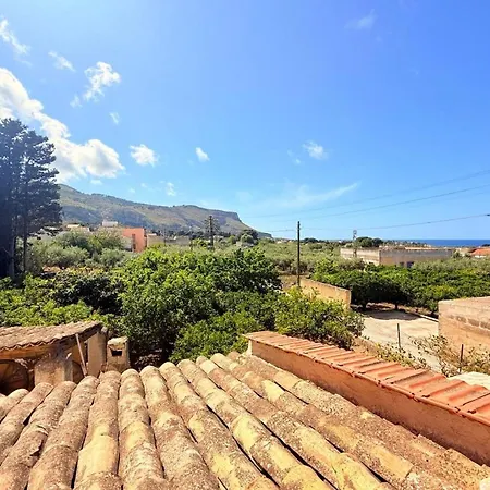 ベッド・アンド・ブレックファスト Bed & Breakfast Tonnara di Bonagia